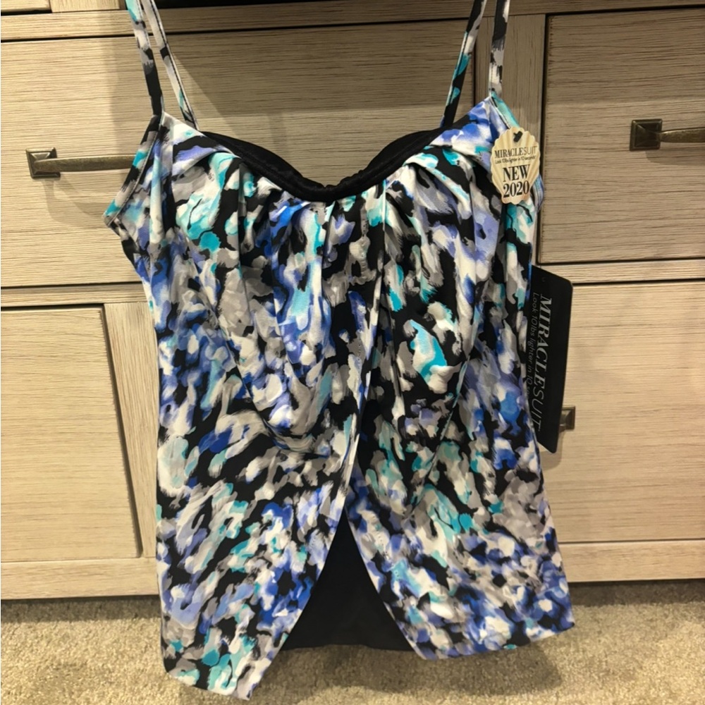 NWT tankini top